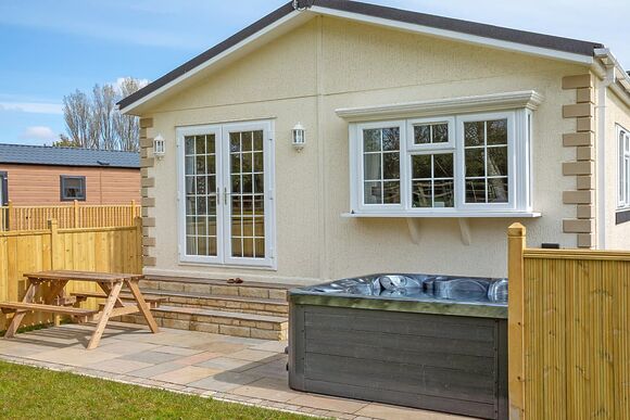 Regency Lodge - Cleveland Hills View, Hutton Rudby, Yarm 