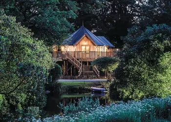 The Treehouse - Clowance, Praze-An-Beeble, Nr. St Ives