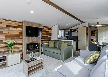 Lime Waterside Spa (Pet) 