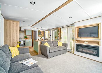 Diamond Holiday Home 2 Bedroom - Clwydian View at ParcFarm, Mold