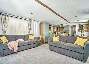 Diamond Holiday Home 3 Bedroom - Clwydian View at ParcFarm, Mold