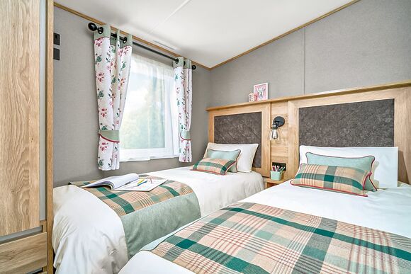 Diamond Holiday Home 2 Bedroom - Clwydian View at ParcFarm, Mold