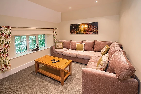 2 Bed Gold Mews Apartment 
