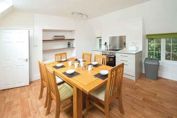 2 Bed Gold Mews Apartment - Combe Martin Beach, Combe Martin