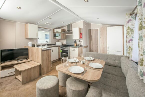 3 Bedroom Silver Caravan - Combe Martin Beach, Combe Martin