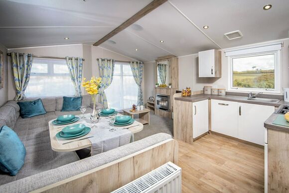 3 Bedroom Silver Caravan - Combe Martin Beach, Combe Martin