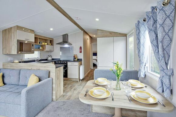 2 Bedroom Gold Plus Caravan - Combe Martin Beach, Combe Martin