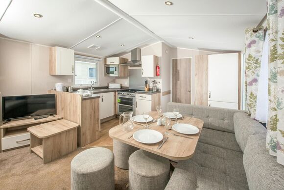 3 Bed Silver Caravan Pet - Combe Martin Beach, Combe Martin