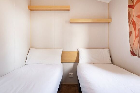 Bronze  2 Caravan - Coghurst Hall, Hastings