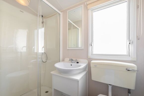 Bronze  2 Caravan - Coghurst Hall, Hastings