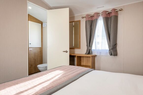 Gold 1 Caravan - Coghurst Hall, Hastings