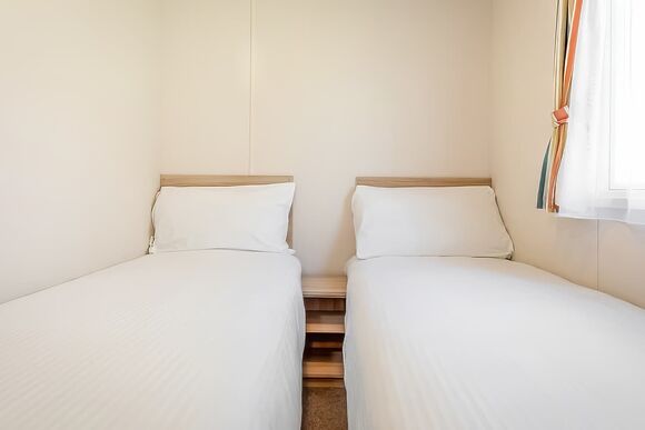 Silver  2 Caravan - Coghurst Hall, Hastings