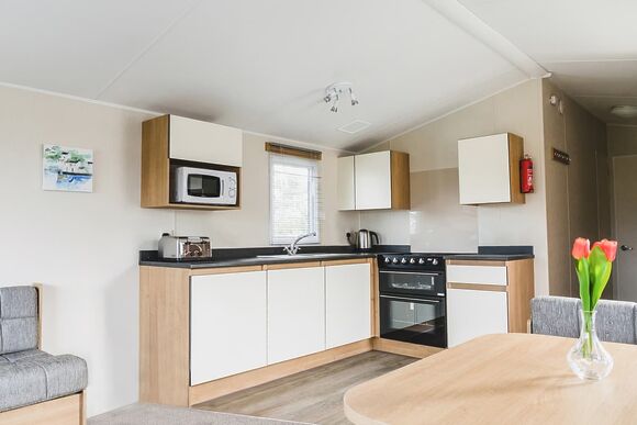 Silver  2 Caravan (Pet) - Coghurst Hall, Hastings