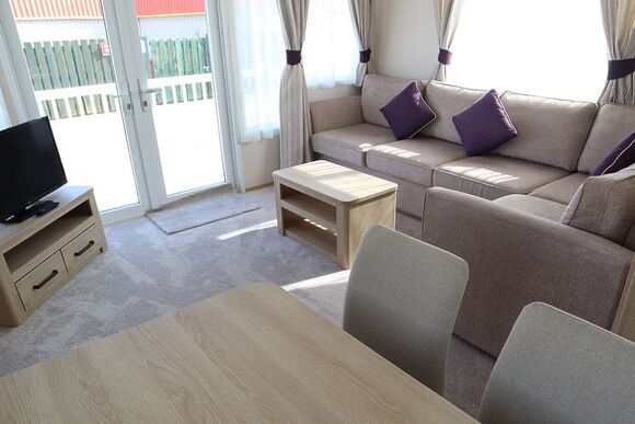 Platinum 8 Caravan - Coastfields Holiday Village, Ingoldmells, Skegness