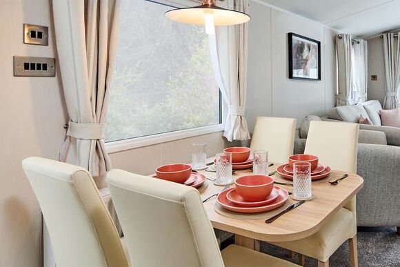 Platinum 8 Caravan - Coastfields Holiday Village, Ingoldmells, Skegness