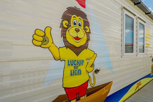 Luckie the Lion Gold 8 Caravan - Coastfields Holiday Village, Ingoldmells, Skegness