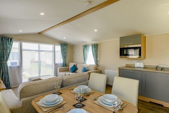 Luckie the Lion Gold 8 Caravan - Coastfields Holiday Village, Ingoldmells, Skegness