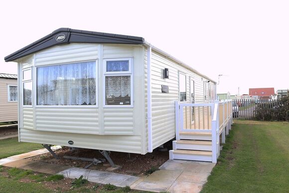 Gold 8 Caravan (Pet) - Coastfields Holiday Village, Ingoldmells, Skegness