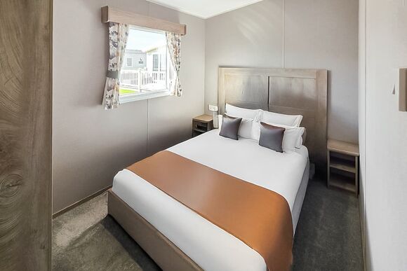 Brand New Luxury Silver Caravan sleeps 8 - Coastfields Holiday Village, Ingoldmells, Skegness