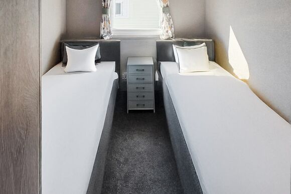 Brand New Luxury Silver Caravan sleeps 8 - Coastfields Holiday Village, Ingoldmells, Skegness