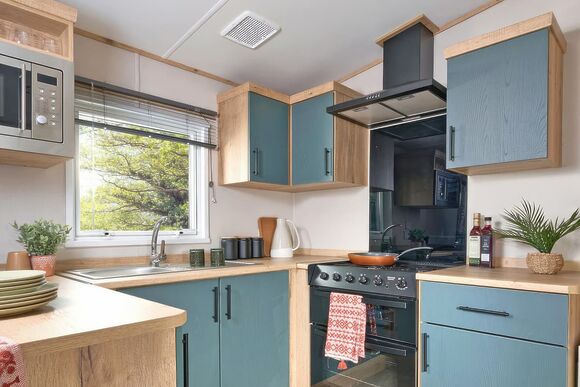 Ivy Caravan (Sleeps 6, Pet Friendly) - Coldingham Bay Holiday Park, Coldingham, Berwickshire