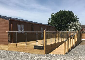 Colliery Lodge Wheelchair Friendly - Colliery Lane Lodges, Swadlincote, Nr Ashby-de-la-Zouch