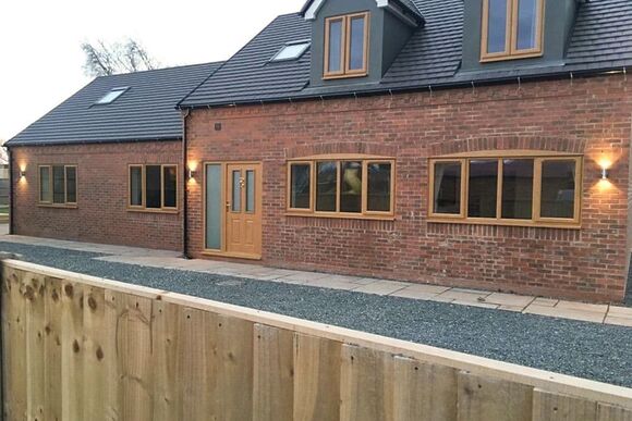 Colliery Cottage - Colliery Lane Lodges, Swadlincote, Nr Ashby-de-la-Zouch