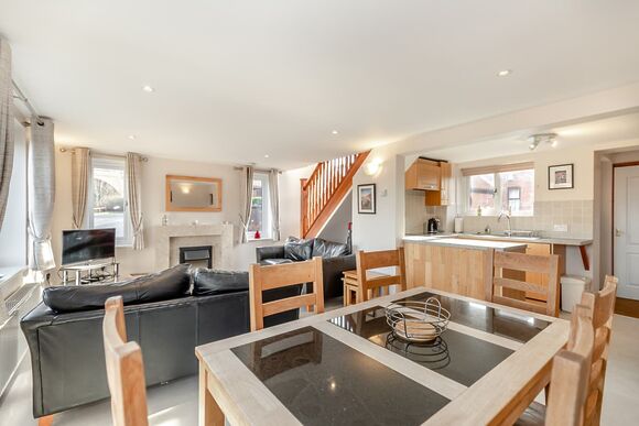 Cooke&rsquo;s Cottage - Captain Cook&rsquo;s Haven, Larpool, Whitby