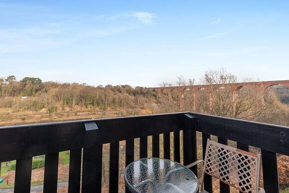 Discovery Cottage - Captain Cook&rsquo;s Haven, Larpool, Whitby