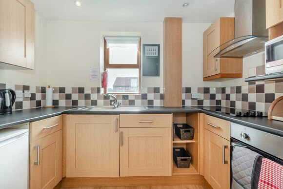 Discovery Cottage - Captain Cook&rsquo;s Haven, Larpool, Whitby