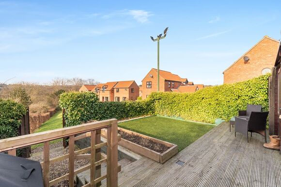 Cook&rsquo;s Cabin - Captain Cook&rsquo;s Haven, Larpool, Whitby