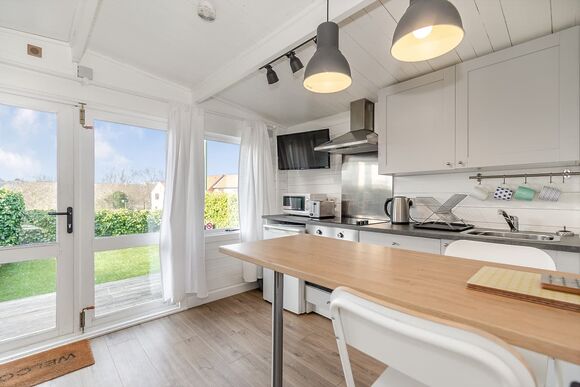 Cook&rsquo;s Cabin - Captain Cook&rsquo;s Haven, Larpool, Whitby