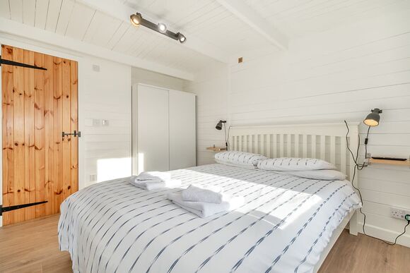 Cook&rsquo;s Cabin - Captain Cook&rsquo;s Haven, Larpool, Whitby