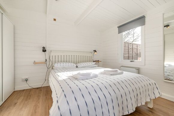 Cook&rsquo;s Cabin - Captain Cook&rsquo;s Haven, Larpool, Whitby