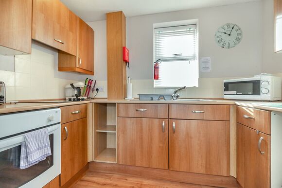 Marton Cottage - Captain Cook&rsquo;s Haven, Larpool, Whitby