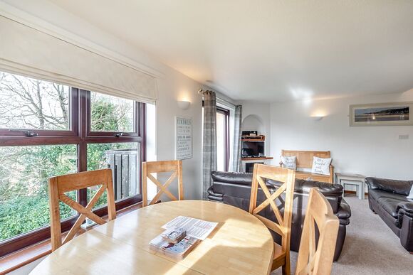 Navigator Cottage - Captain Cook&rsquo;s Haven, Larpool, Whitby