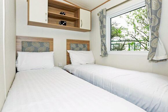 6 Berth Luxury Caravan Pet - Mersea Island Holiday Park, Mersea Island, Colchester