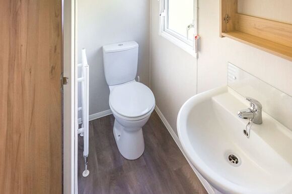 6 Berth Luxury Caravan Pet - Mersea Island Holiday Park, Mersea Island, Colchester