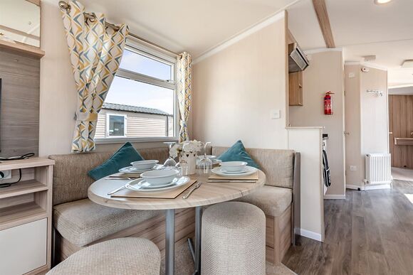 Bronze Caravan with parking - Crantock Beach, Newquay