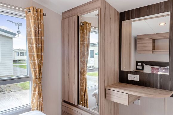 Bronze Caravan with parking - Crantock Beach, Newquay