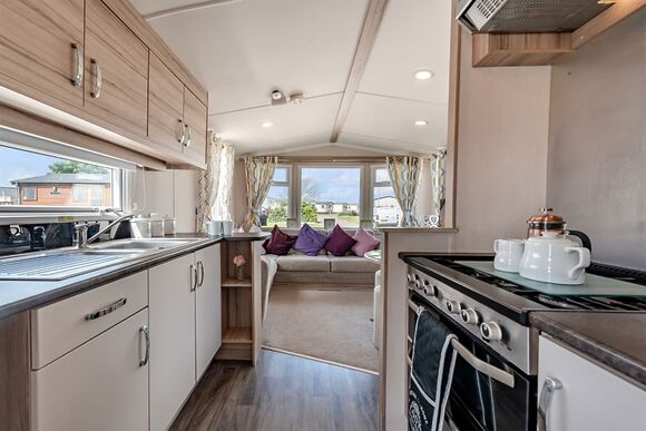Bronze Caravan with parking, Bronze Caravan with parking  P - Crantock Beach, Newquay