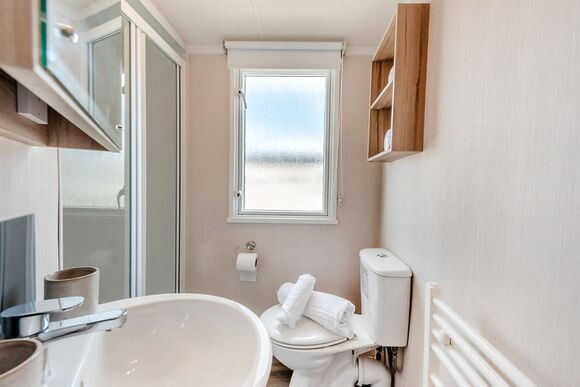 Bronze Caravan with parking  P, Bronze Caravan with parking - Crantock Beach, Newquay