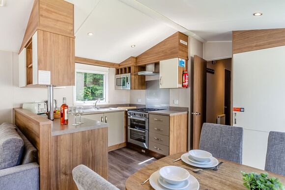 Silver Premium Caravan with parking & decking P, Silver Premium Caravan with parking & decking - Crantock Beach, Newquay
