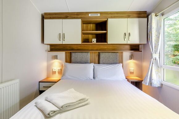 Silver Premium Caravan with parking & decking P, Silver Premium Caravan with parking & decking - Crantock Beach, Newquay