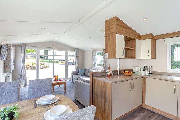 Silver Premium, parking, decking & sea view - Crantock Beach, Newquay