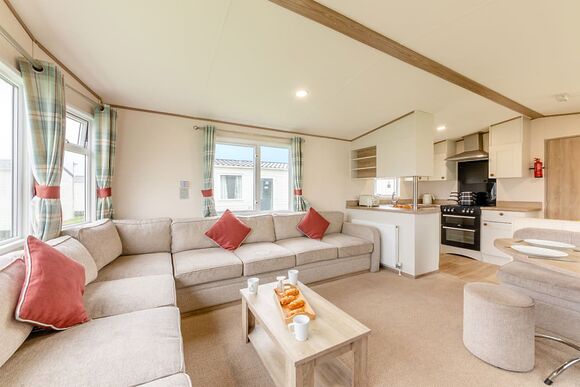 Silver 3 Bedroom Caravan, Sleeps 8 - Crantock Beach, Newquay