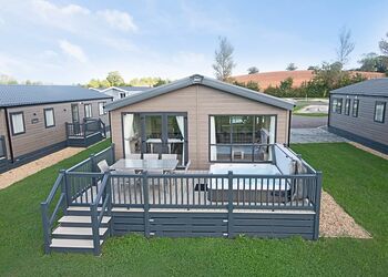 The Dartmoor - Crealy Resort, Clyst St Mary, Nr Exeter