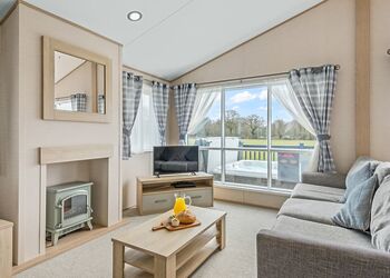 The Dartmoor - Crealy Resort, Clyst St Mary, Nr Exeter