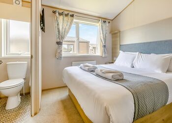 The Dartmoor - Crealy Resort, Clyst St Mary, Nr Exeter