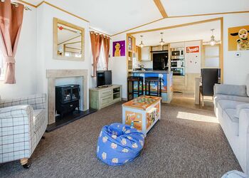 Sooty Suite - Crealy Resort, Clyst St Mary, Nr Exeter